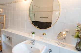 RR - Comfortable Apartment 60 qm - Central - WIFI - Foto 10