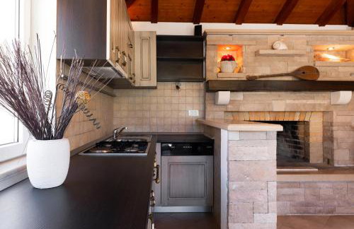 VILLA AGAPE - Three bedroom villa on 15k m2 olive grove - Incredible 360 view - Free parking - Private pool and jacuzzi - Foto 42