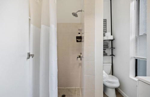 Lovely 2bed and 2bath with Unbeatable Location - Foto 8