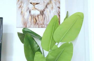 1 BR Corby Town Centre Contractors & Family Friendly - Photo 9