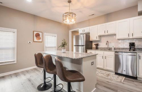 Newly renovated 4BR CozySuites - Foto 33