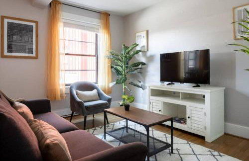Charming Theater District 1Br - Photo 9