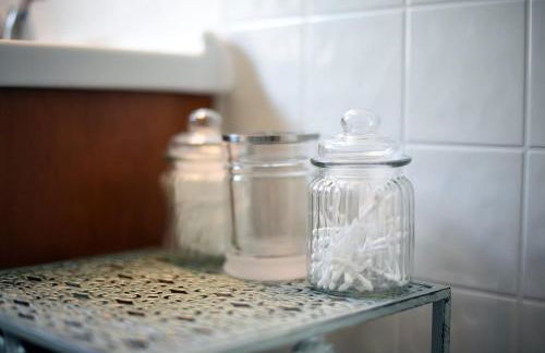 HostWise Stays - Block to AGH - King Bed, Free Off Street Parking - Foto 7