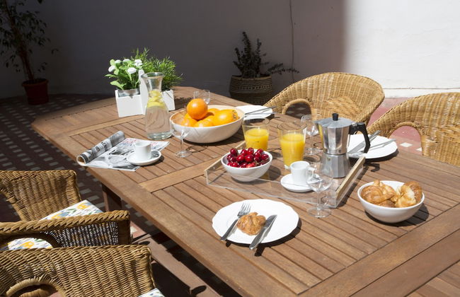 SingularStays Ms Rogers - Photo 1