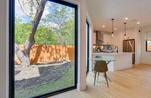 Chic Austin House with Spacious Backyard and Hammock - Foto 10