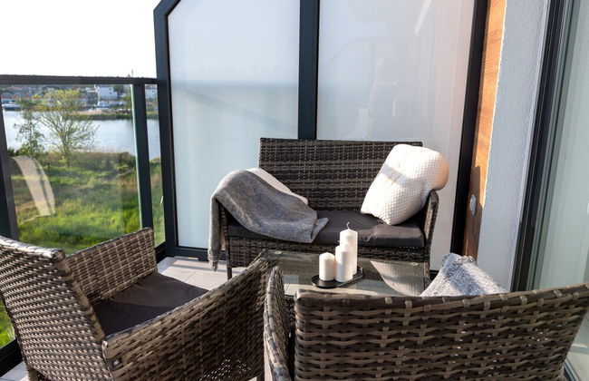 Apartment Overlooking the River, Sauna, Dziwnow - Photo 26