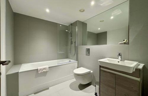 Luxury 2 bed Apartment Bracknell - Foto 29