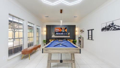 Amazing Getaway Home - 4 Bedrooms 2,5 Baths - West Houston, Katy, Richmond - Huge Pool, Mini-Golf, PingPong, Billards, BBQ, Katy Asian Town, Typhoon Waterpark, King Bed - Foto 2, Game Room