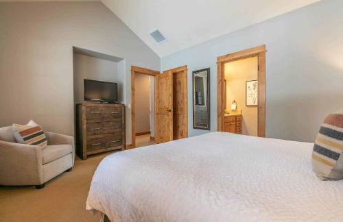 The Cottages - Ski Shuttle, Ski Valet - 2-Bedroom - Photo 12