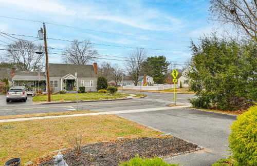 1 Mi to Connecticut River Home with Large Backyard - Foto 26