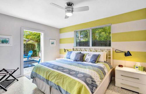 Heated pool, parking, 5 min walk to food and fun! - Foto 26