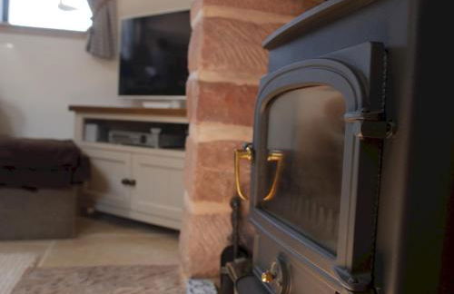 Beautiful Views Historic 16th Cent Barn Conversion - Pass the Keys - Foto 40