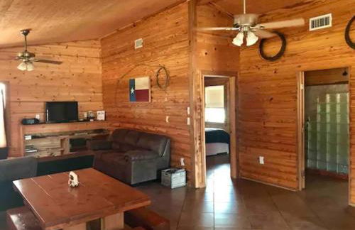 Cottonwood Creek Cabins - Alpine, TX - Foto 22