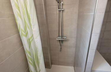 COLLIOURE tres bel appart a 150 metres des plages avec jardin prive et parking dans residence securisee - Foto 10