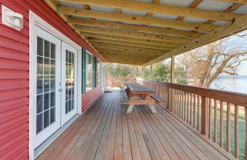 Beachside Living! Family Retreat on Oneida Lake - Photo 31