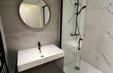 Lyon Premium - LuxeZen SPA - Foto 7