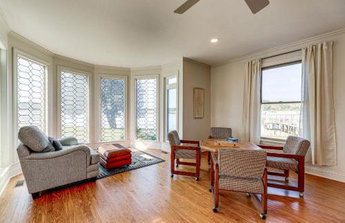 Riverfront Gem with Fire Pit in Eden - Foto 4