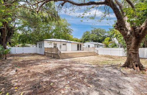 Chic Villa Nina 2 bedrooms 2 baths in Miami! - Foto 50