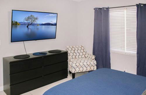 Charming Modern Valrico Getaway - Pets Welcome - Foto 8