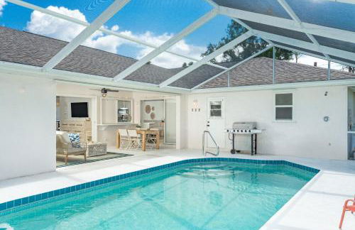 Beautiful Spacious Home! Close to Beaches - HEATED Private Pool - Foto 10