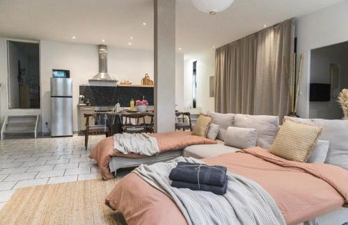 Loft Station Parking Video Projector near Tours - Photo 38