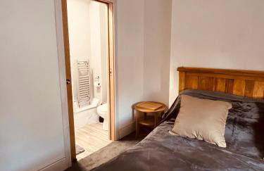 Stylish & Spacious Victorian Home near Severn Valley Railway & Safari Park - Foto 13