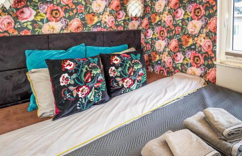 Holiday Home Right on the Lake, Sauna, Jacuzzi - Foto 32