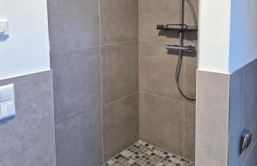 Gemütliche FeWo 4-6 Personen in Traumlage mit Sauna - Foto 14