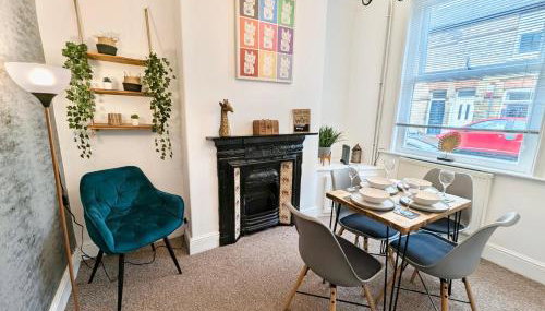 The Heritage Hideaway - King bed, Free parking, Walk to c-centre & Hospital - Foto 4