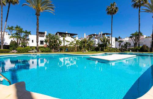 MARBELLA HOME RENTALS - Beachside, 3BR Townhouse - Foto 28