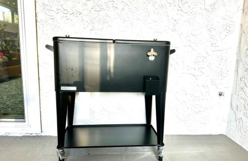 Half ACRE Lux Pool SPA with FIREPIT ARCADE Grill Sleeps 40 - Foto 34