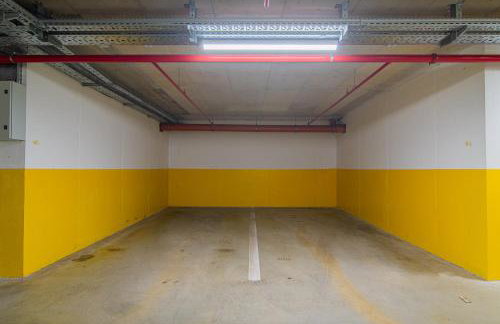 Flexible SelfCheckIns 93 - Zagreb - Garage - Balcony - Bedroom - Photo 8