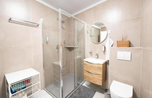 ML Apartment-2Bedroom free parking -Self check in - Foto 13