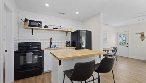 Cozy Near AMI Patio BBQ TV - Foto 5