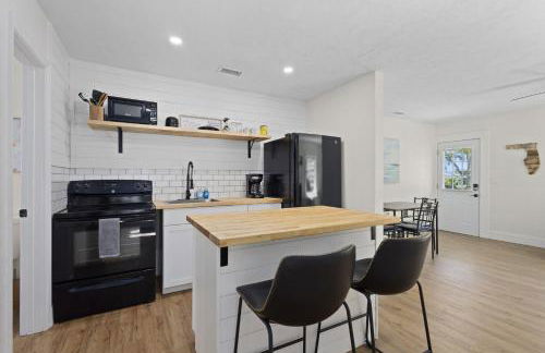 Cozy Near AMI Patio BBQ TV - Foto 5