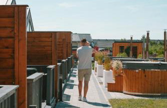 Nadmorskie Chatki - SAUNA - OPCJA Z PRYWATNĄ BALIĄ KĄPIELOWĄ LUB BEZ - Foto 2