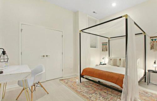 Elegant 2BR Apartment with In-Unit Laundry - Sheridan 102 - Photo 12