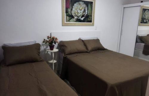 APT Completo - Suíte - 2 Ar-condicionados, Wi-FI, Piscina, garagem, portaria - aconchegante - Foto 6