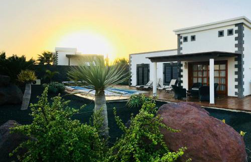 Villa Alejandro - Foto 1