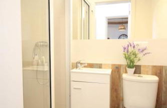 FISH HOUSE 1 - Photo 17