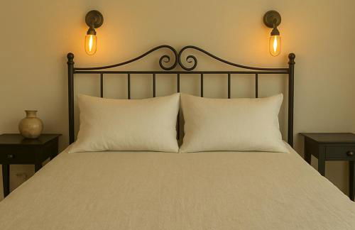 Gialos Villas 1-2 With a Private Pool - Photo 2