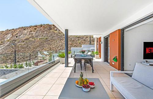 Blue Lady by the Sea - Photo 38