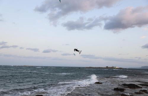 Peach Pine House - Escape Near City, Beach and Athens Airport - Foto 42