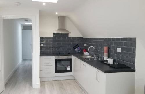 Orchid Lodge - Two Bed Generous Flat - Parking, Netflix, WIFI - Close to Blenheim Palace & Oxford - F4 - Photo 20