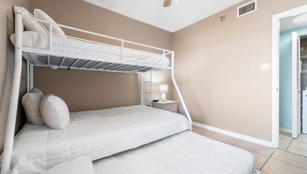 Romar Place 605 - Foto 3, Habitación