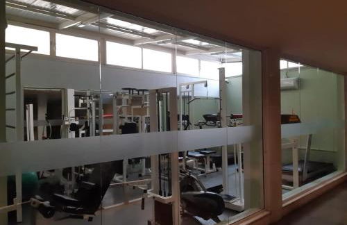 Belo apartamento quarto e sala bem localizado - Foto 8