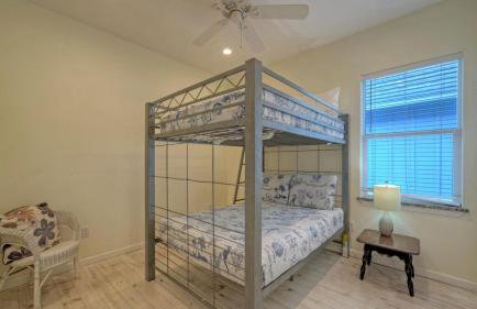 Panoramic Water Views, Shared Pool, Boat Dock Bayside Lodge by Avantstay - Foto 46