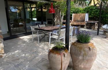 Bond beach village - Photo 10