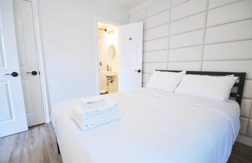 Cozy 2B1B Guest House with Private Entrance and Parking - Foto 20