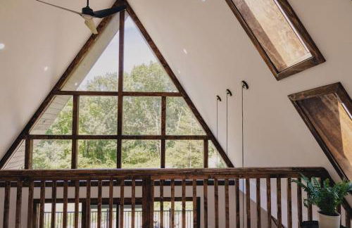 Emberwood Lodge - Luxury Cabin, Kid Friendly - Foto 16